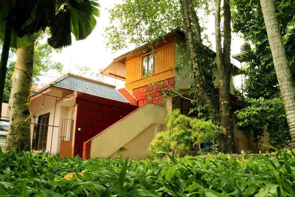 Marari Beach Pearl Homestay Mararikulam Exterior photo